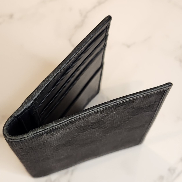 Auth Gucci GG Bifold Wallet - Picture 5 of 8